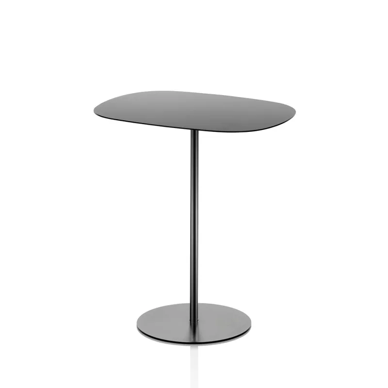 Table basse en métal noir