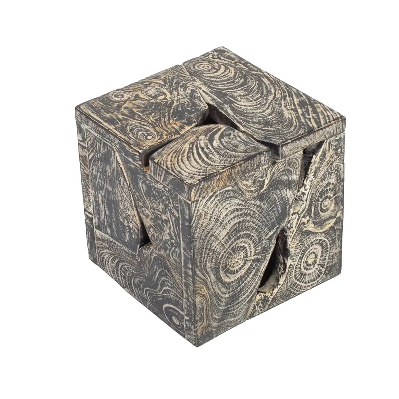 Petit cube noir en bois de teck 30x30x30x30