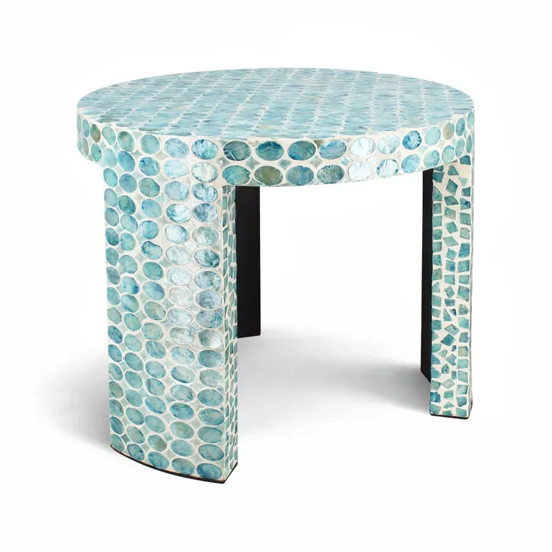Table d'appoint en coquille de capiz bleu