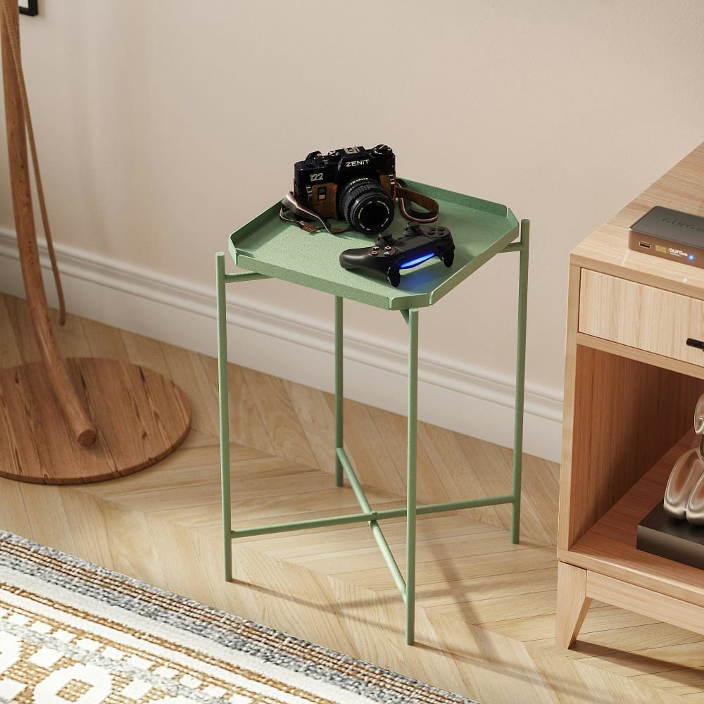 Pier Import, table d’appoint en métal, photo du marchand