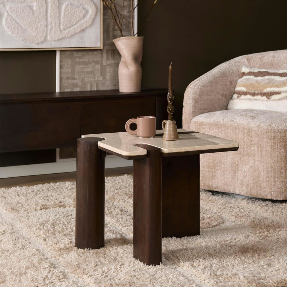 Pier Import, table d’appoint en bois, photo du marchand