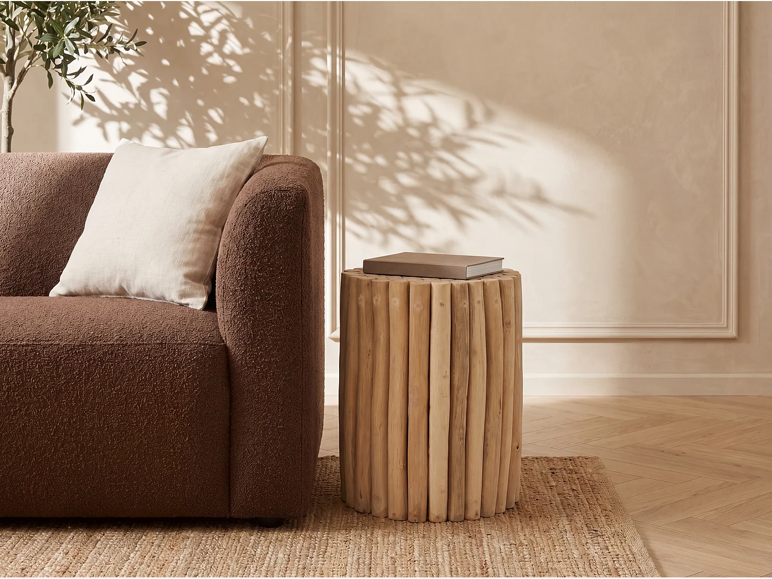 Vente-unique Lutiana, table d’appoint en bois massif, photo du marchand