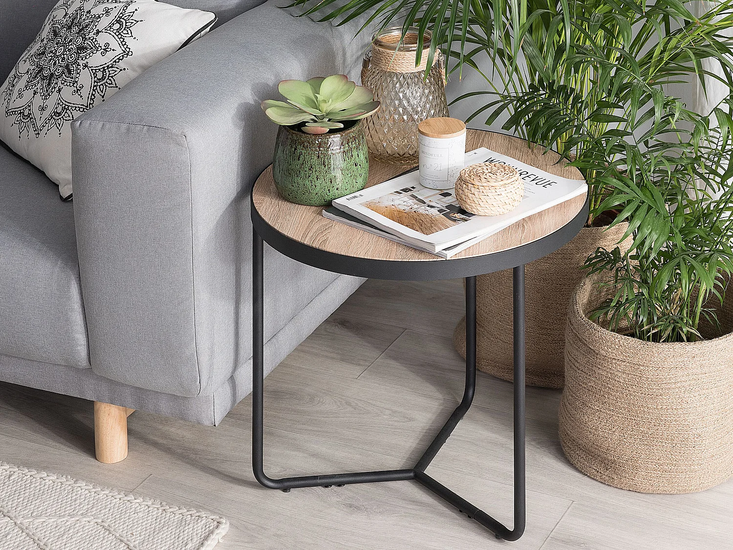 Beliani Melody, table d’appoint en panneau, photo du marchand