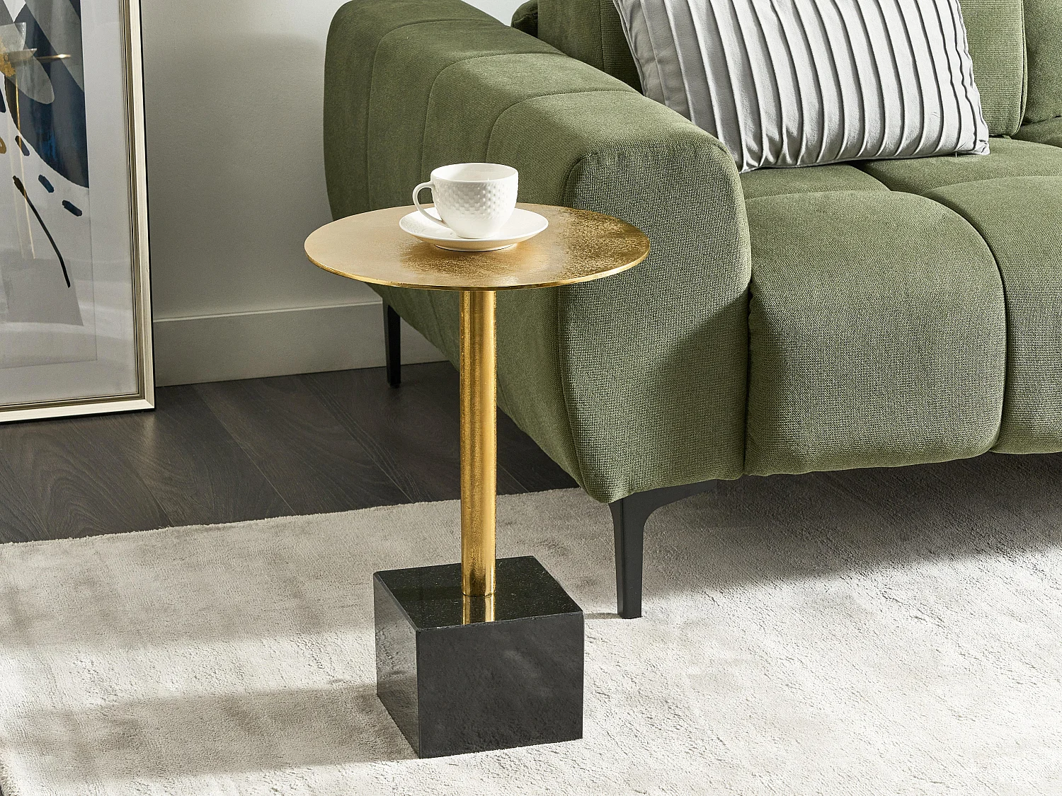 Beliani Colibri, table d’appoint en métal, photo du marchand