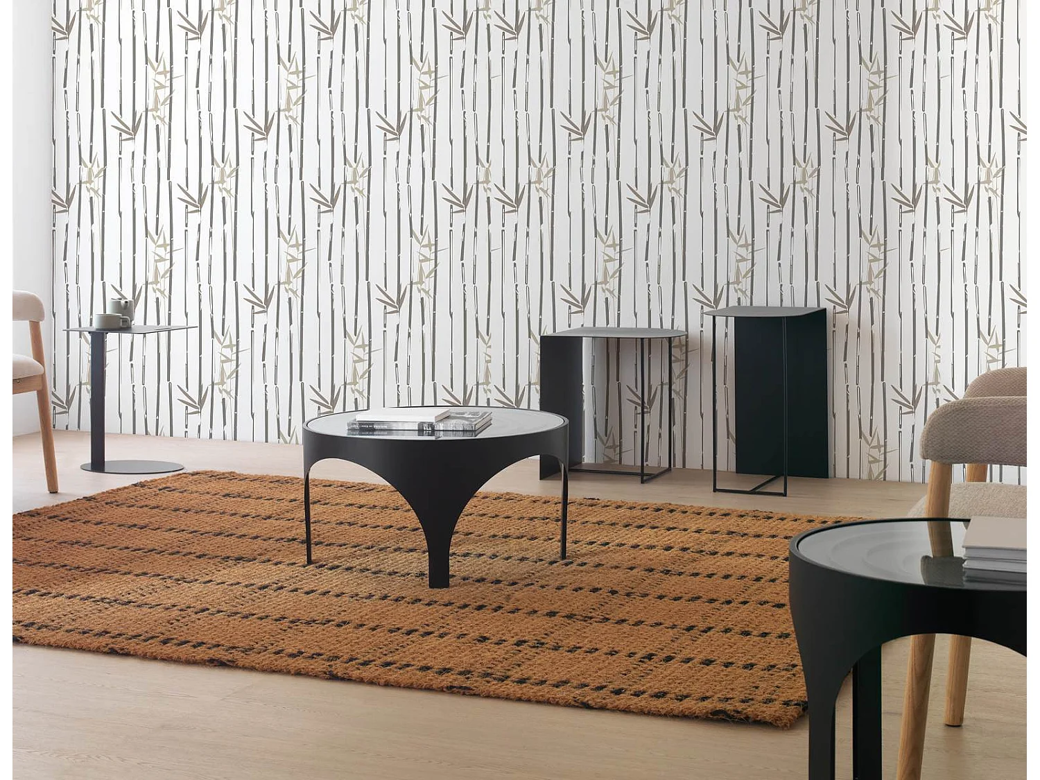 Vente-unique, table d’appoint en métal, photo du marchand