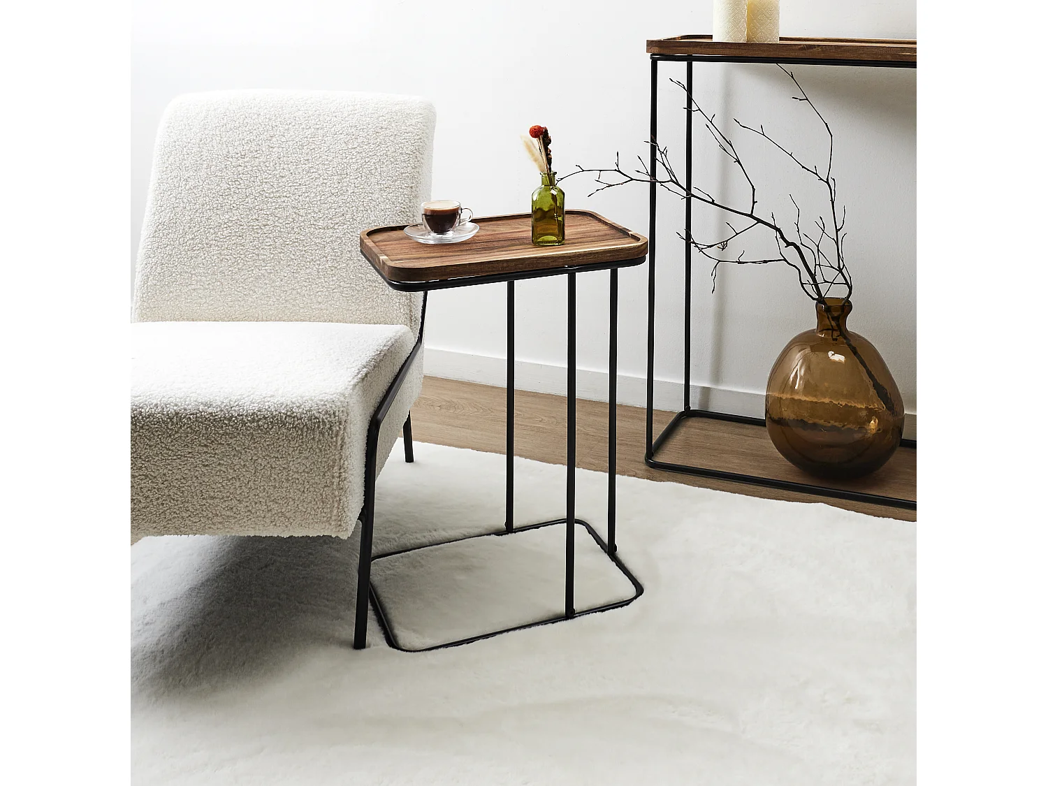 The Home Deco Factory, table d’appoint en bois massif, photo du marchand