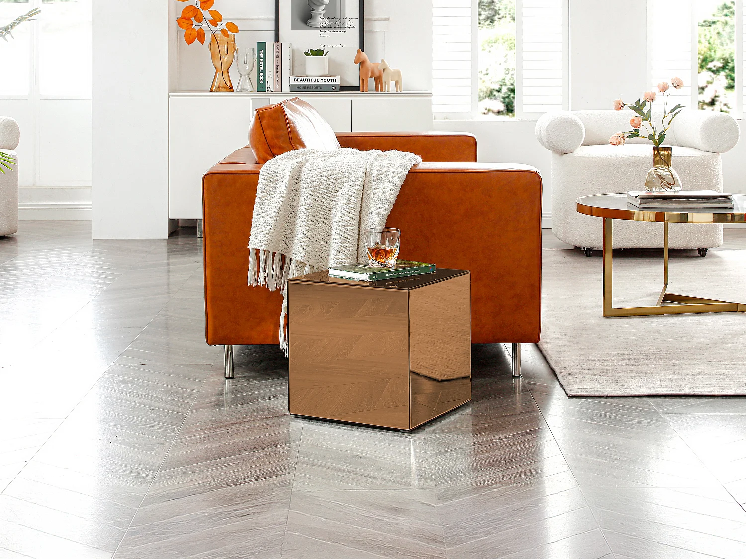 Vente-unique Cubix, table d’appoint en verre, photo du marchand