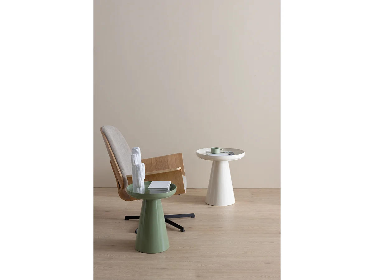 Vente-unique, table d’appoint en métal, photo du marchand