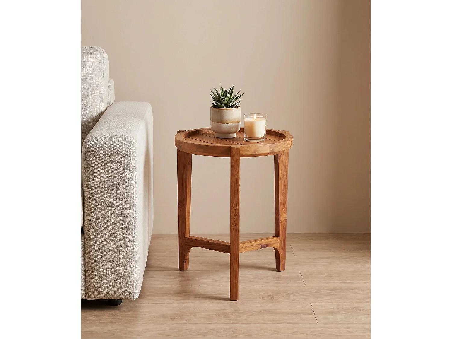 Vente-unique, table d’appoint en bois, photo du marchand